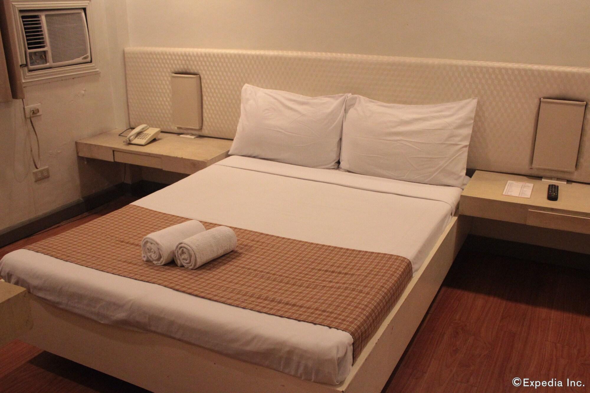The Orange Place Hotel - San Juan San Juan  ภายนอก รูปภาพ